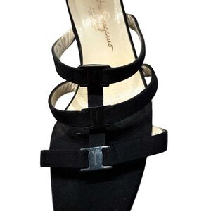 Salvatore Ferragamo Black Elegant Sandals with Bow Accent